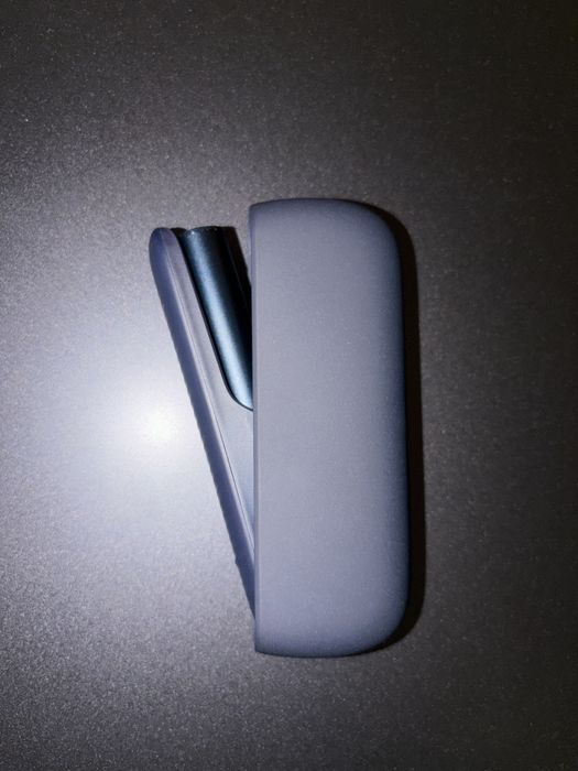 IQOS ILUMA i ca si nou