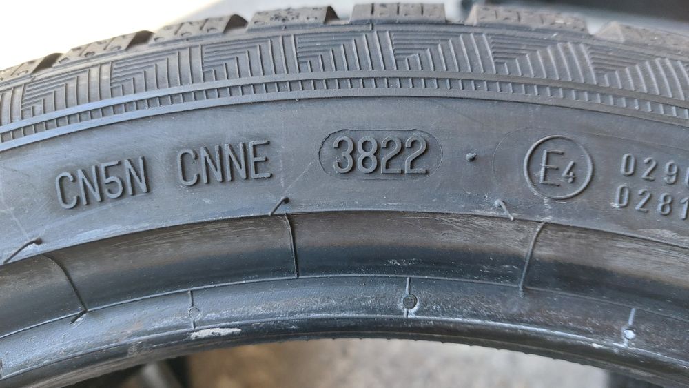 Зимни гуми 225/40/18 Gislaved Euro Frost6 2 броя