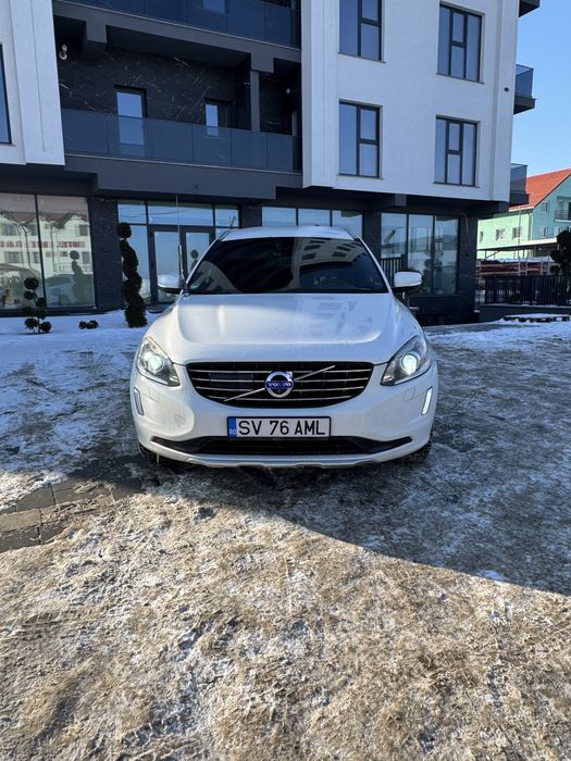 Vand Volvo XC60 Facelift D5 2.4 Bi Turbo 225cp tracțiune integrala.