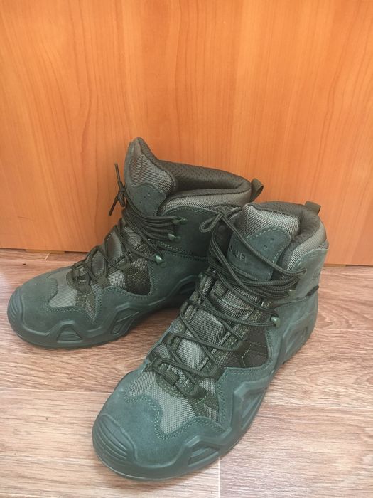 Военные кросовки LOWA зеленые