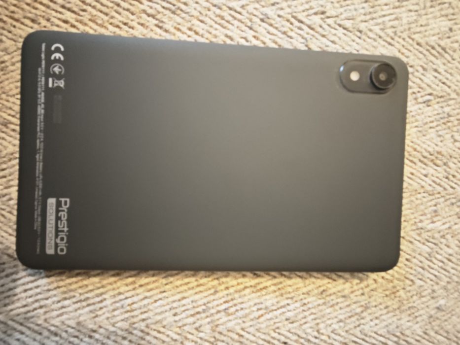 Телефон работещ с напукано стъкло