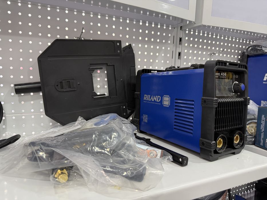 Сварочный аппарат “RILAND” ARC 300