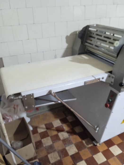 Продам тестораскаточную машину