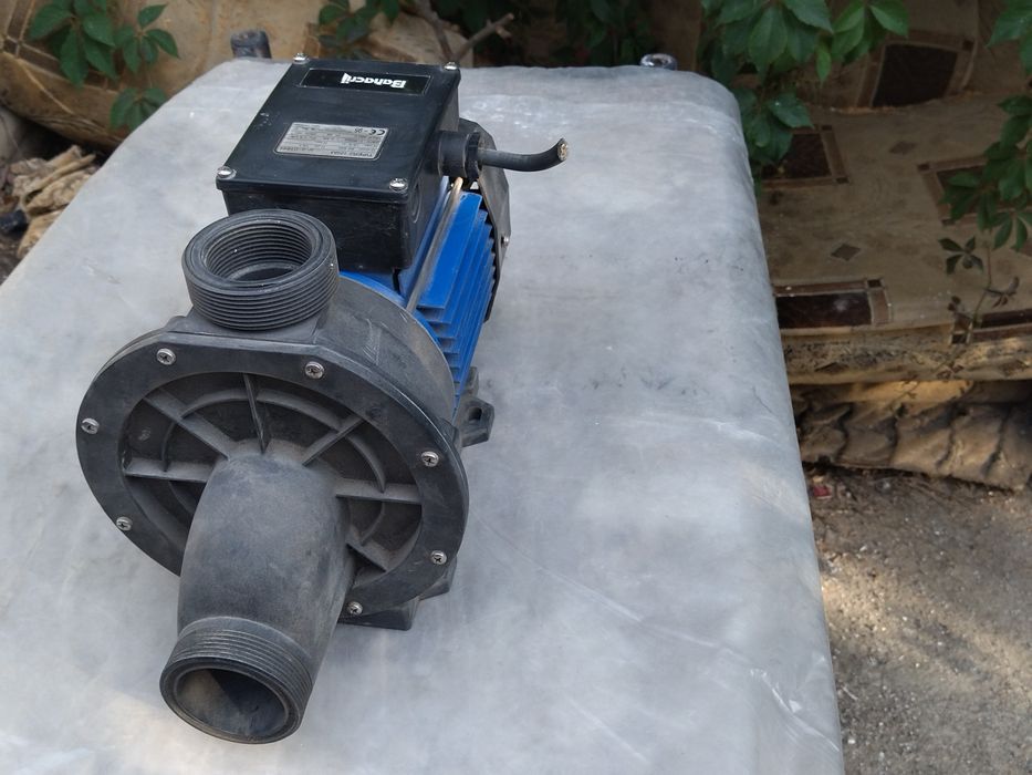 Двигатель-насос на джакузи продам