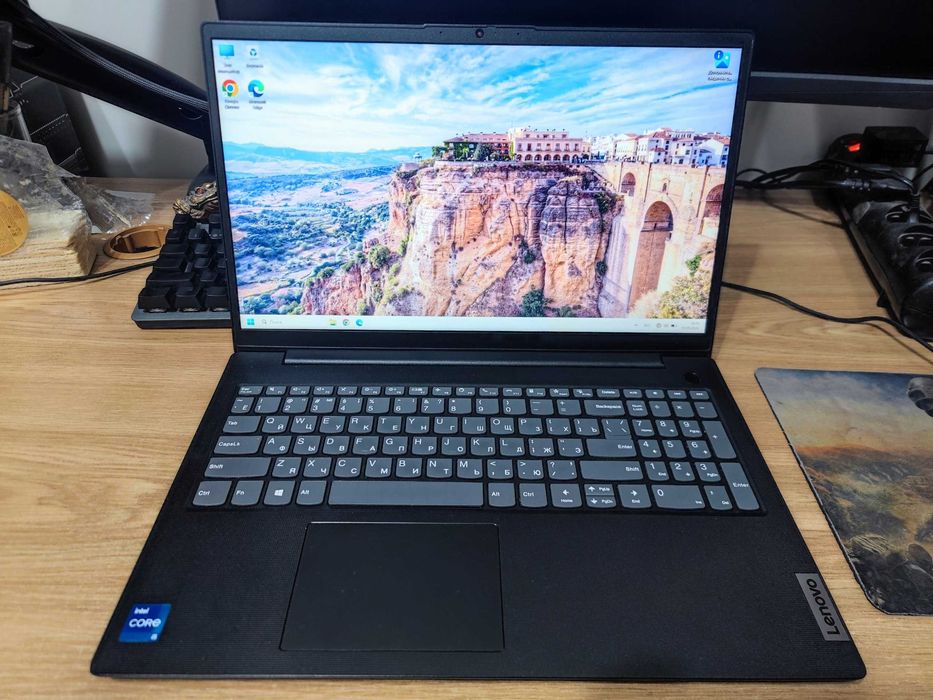 Lenovo v15 G2 ITL i5-1135G7 2.40Ghz