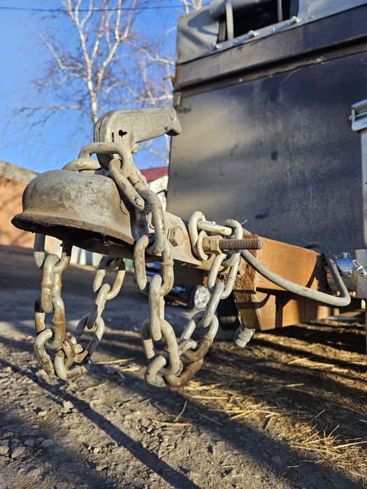 Коневозка прицеп