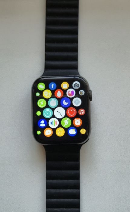 Смарт-часы серии 8