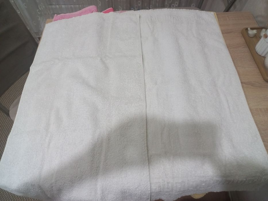 Полотенца,  наволочки