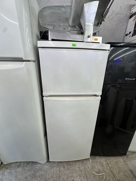 Хладирнек с фризер liebherr