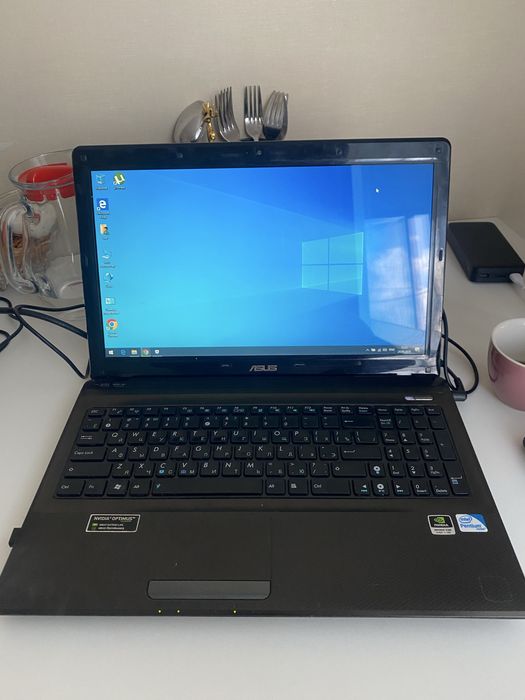 Ноутбук ASUS K52j