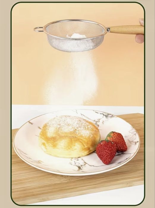 Цедка с дървена дръжка
