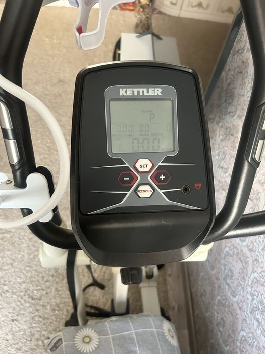 Тренажер эллиптический (эллипс, орбитрек)