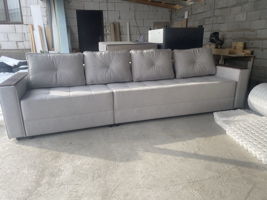 Диван вивр ваше на лубой  свет