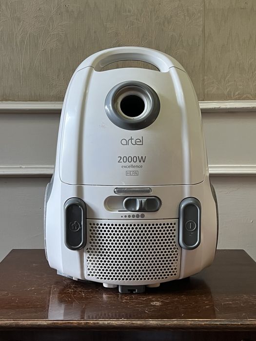 Пылесос Artel VCB0120