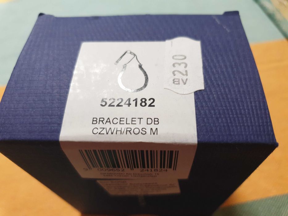 Нови гривни Сваровски - с кутията