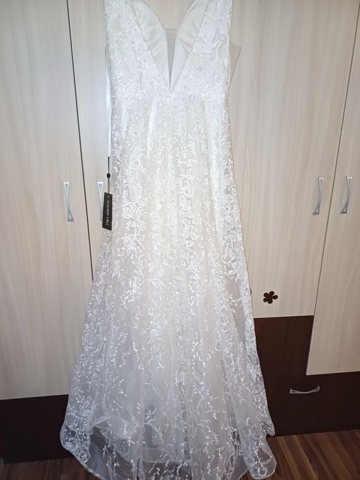 Rochie mireasa Sherri Hill ivoire