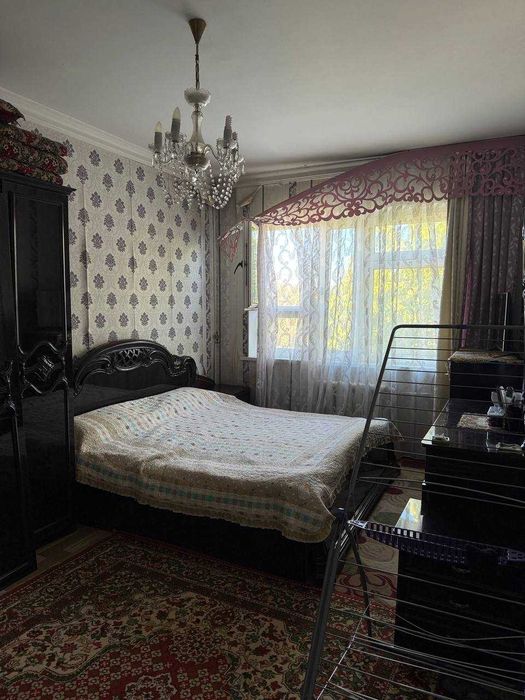 Коракамиш Галаба боги олдида 3 хона сотилади уртача ремонт