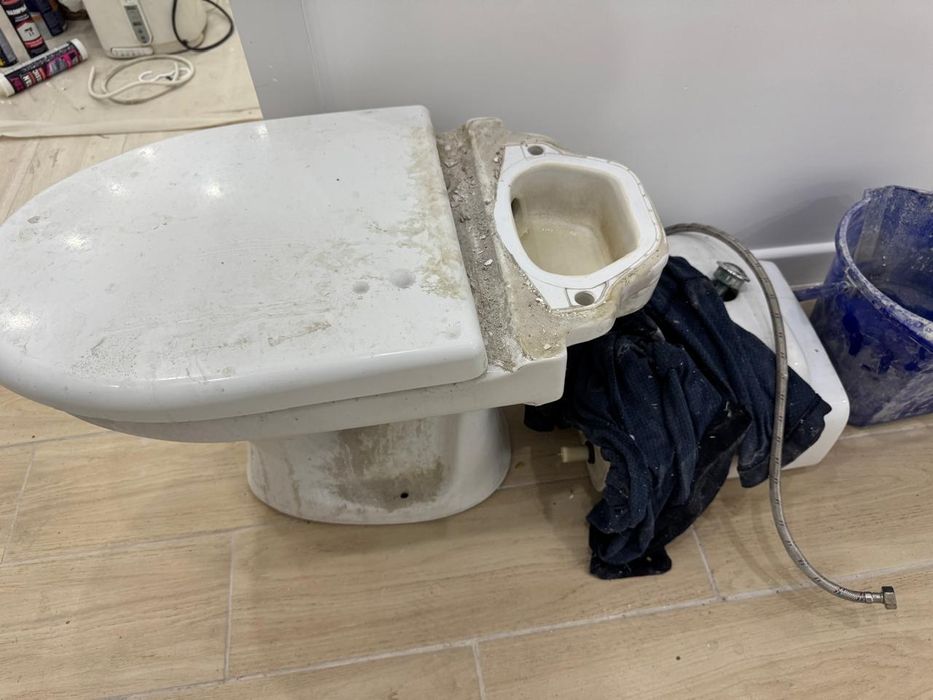 Срочно продам Унитаз