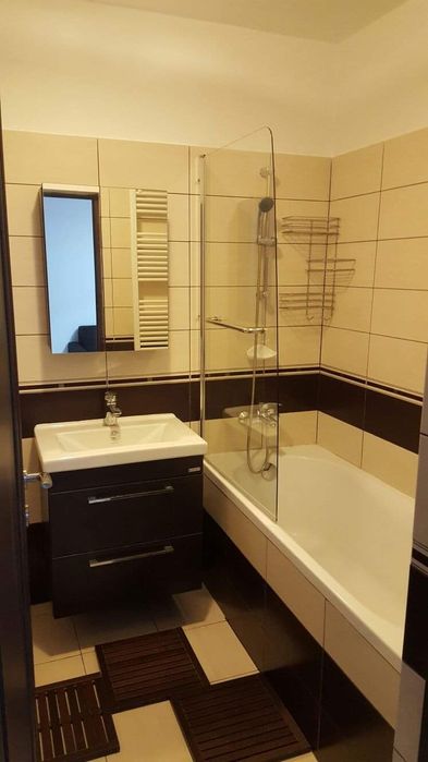 Vand garsoniera cu loc de parcare Militari Residence