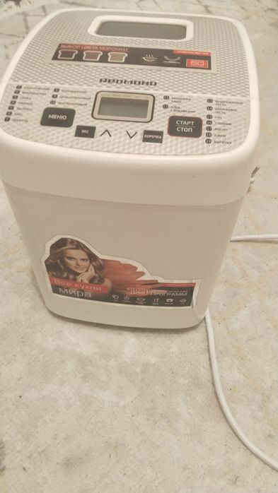 Хлебопечь Redmond