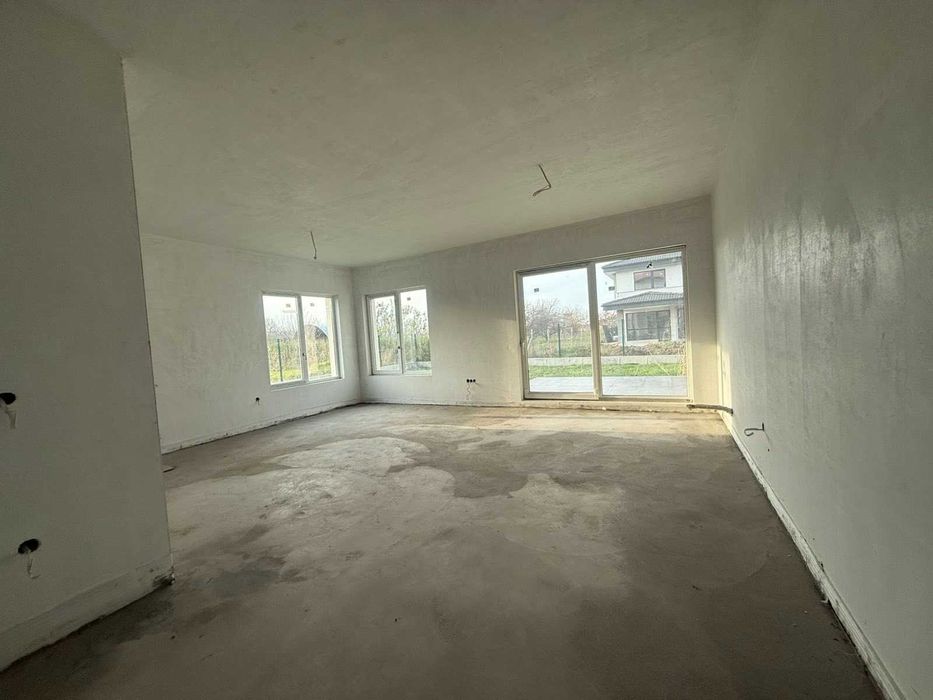 Продава се Къща в с. Първенец, Област Пловдив - 277 кв.м за 553 €/кв.м - Снимка #2