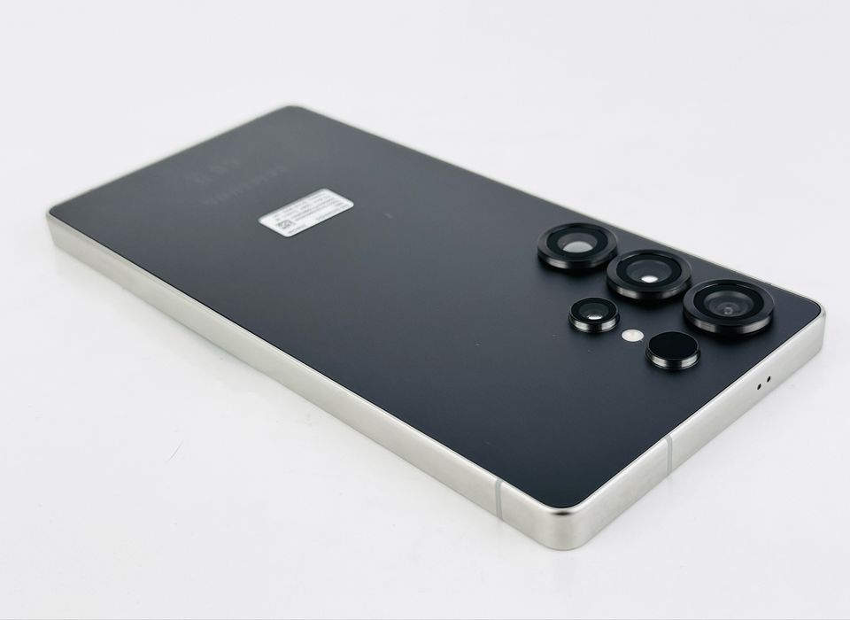 Samsung Galaxy S25 Ultra 5G 256GB 12RAM Black Перфектен! Гаранция!