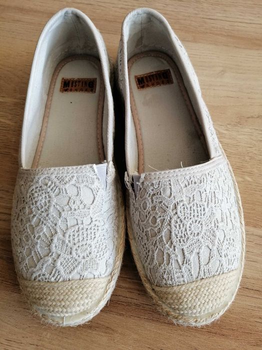 Сиви експадрили  на MUSTANG