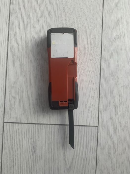 Telemetru hilti cu laser