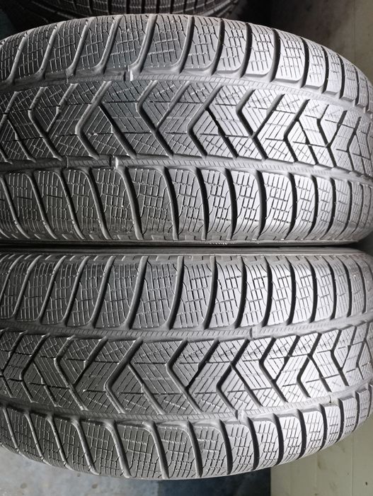 Anvelope de iarnă 235 60 18 Pirelli