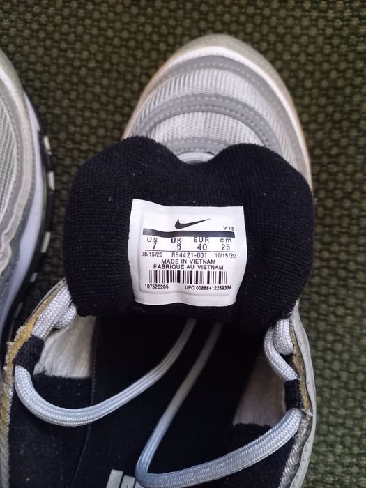 Кроссовки универсальные