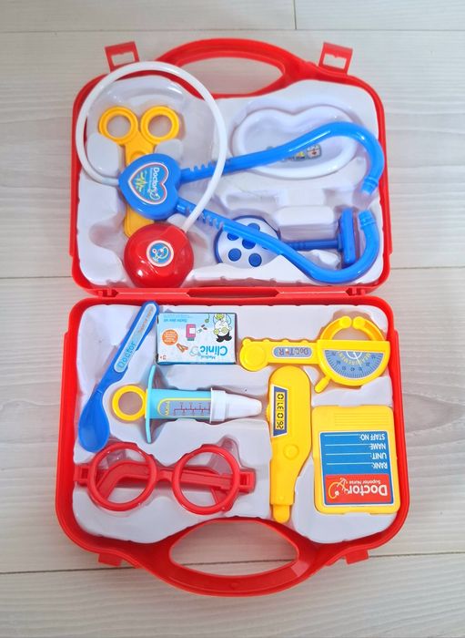 Лот от запазени играчки всичките за 25 евро