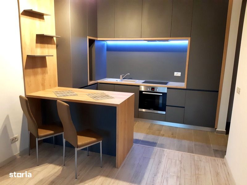Apartament 2 camere, loc de parcare, Adora Park