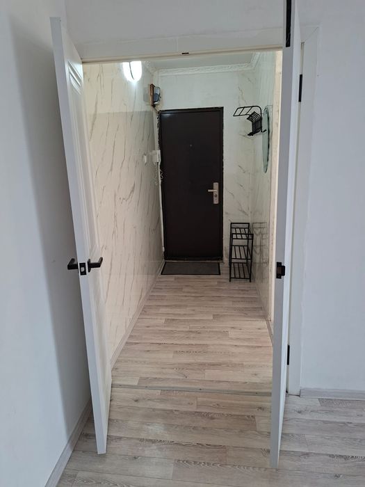 Срочно продается 2 комн квартира на 3 этаже