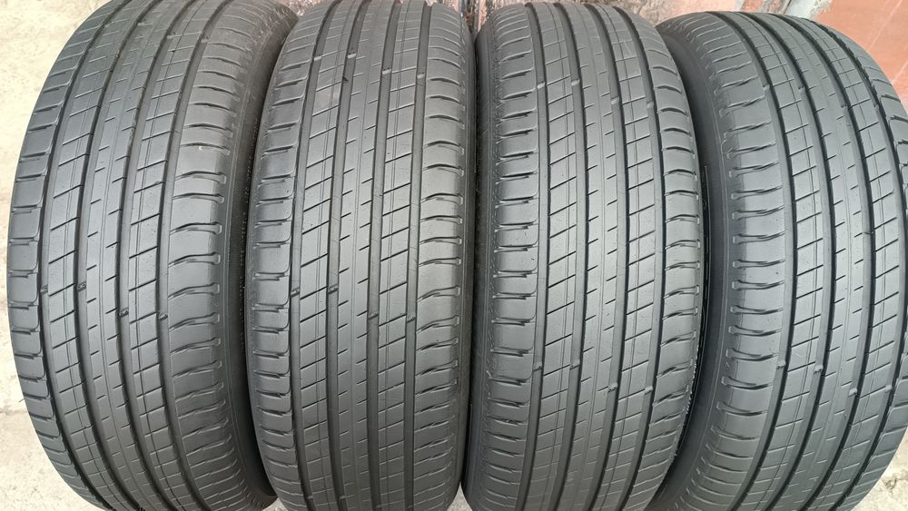 225/65/17 Michelin