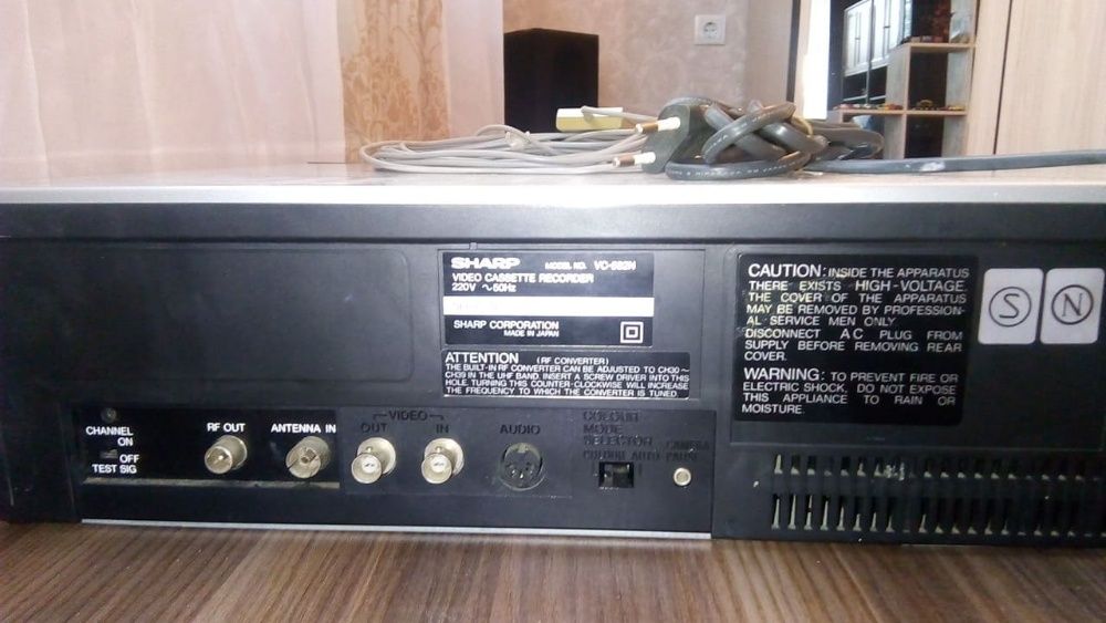 Видео рекордер JVC HR-7600ms VHS и SHARP VC-582N VHS