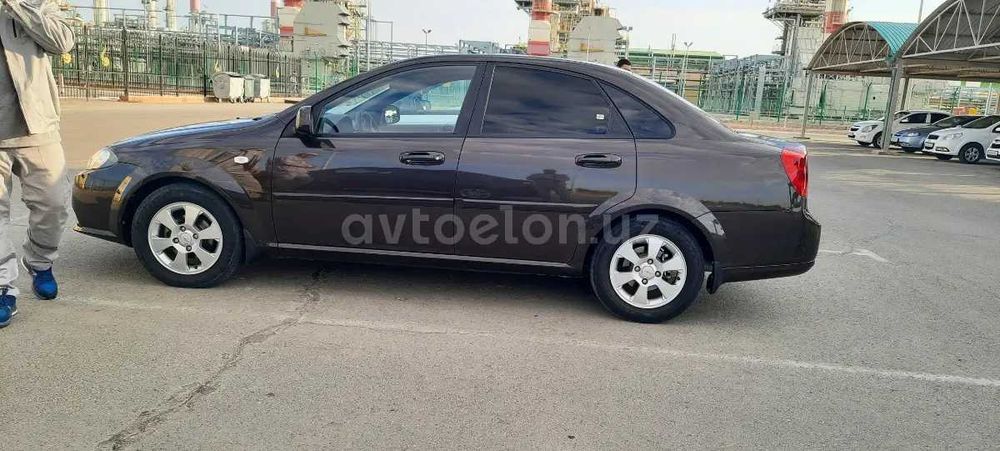 3-poz. avtomat Gentra sotiladi probegi 107000 km gaz o'rnatilmagan