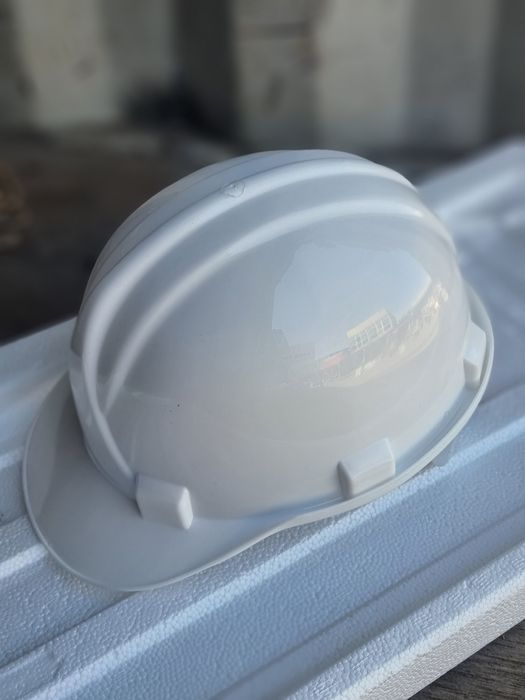 Каска белый турецкая