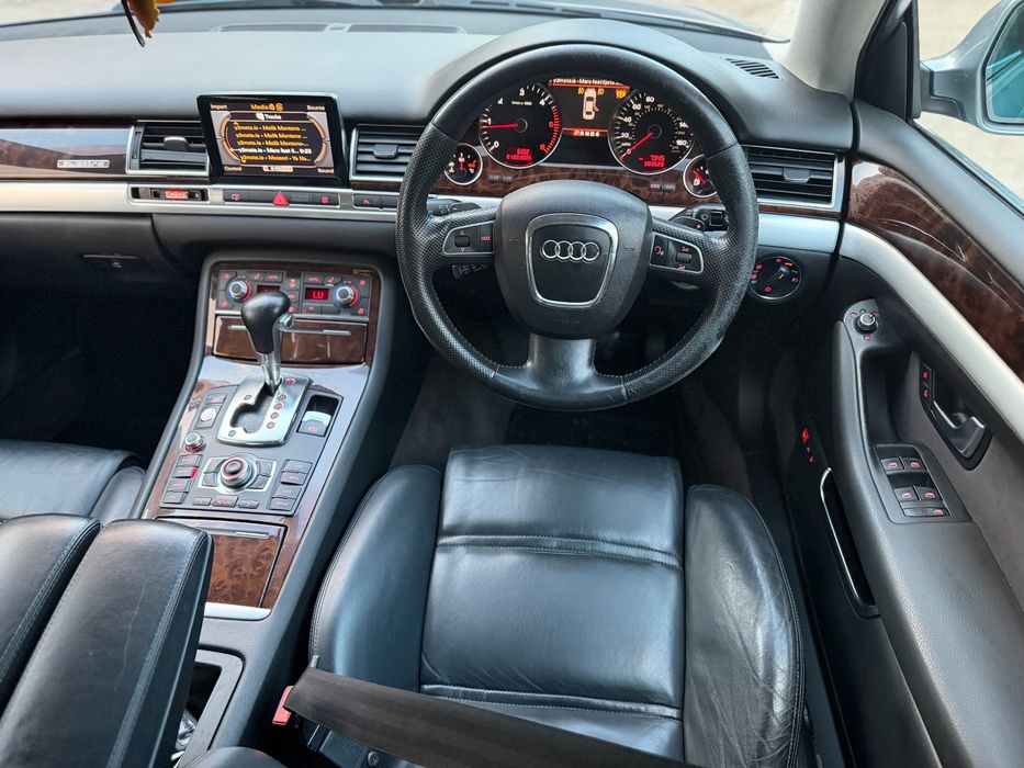 AUDI A8 - FaceLift - 2009 - 3.0 TDI - Quattro - V6 - 4x4 - Automat - Xenon - Led - 4 Zone de clima - Acte valabile - Carte Intreaga - ETC ETC ETC