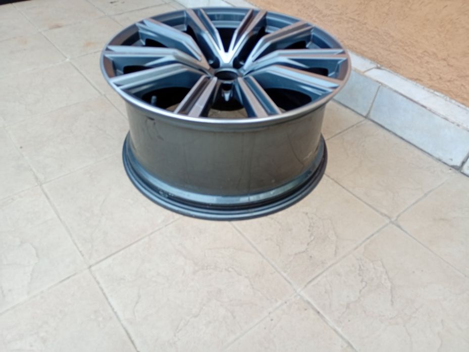 Janta audi Q8 r21 cod 4m8601025G