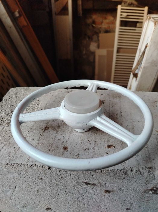 Vând volan moskwich cu pedale