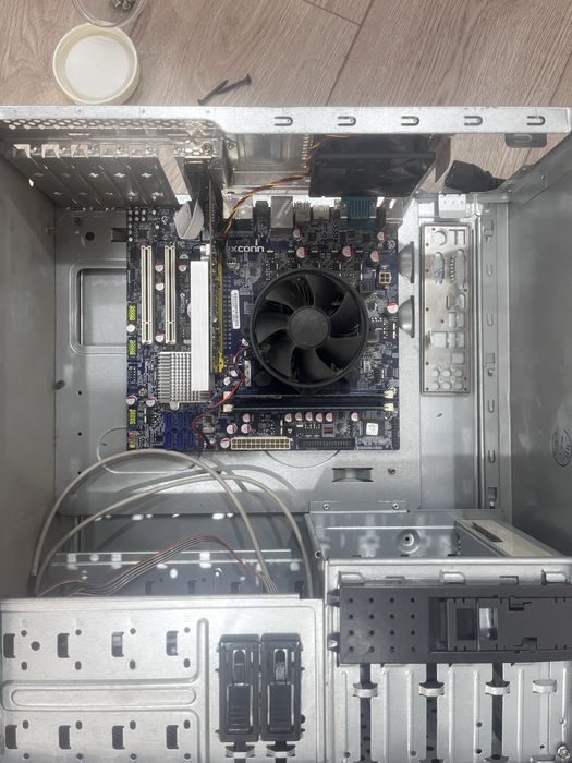 Компьтер на запчасти или под ремонт