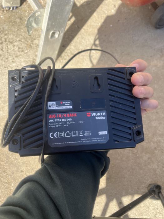 Incarcator wurth nou cu baterie defecta