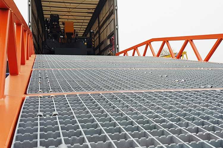 Rampe mobile incarcare marfa | Containere si camioane | Rampe egalizare