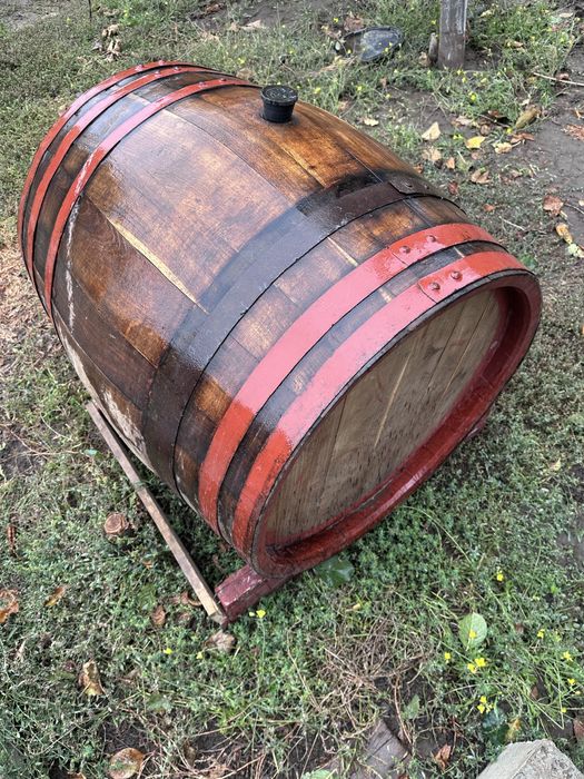 Vand butoi vin 250L si 50L