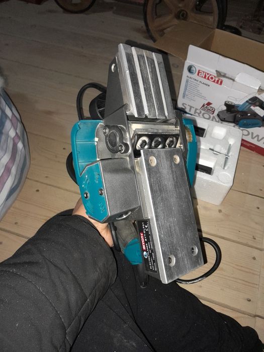 Elektr randa sotiladi