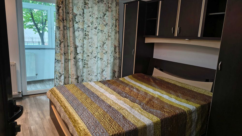 Închiriez apartament