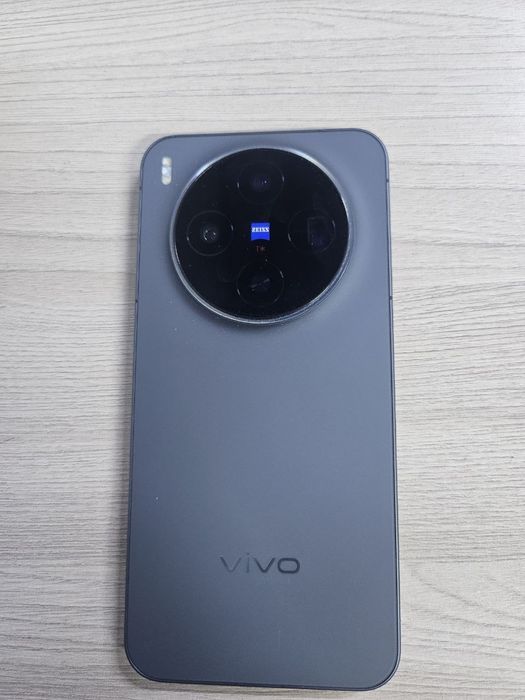 Продам vivo x 300