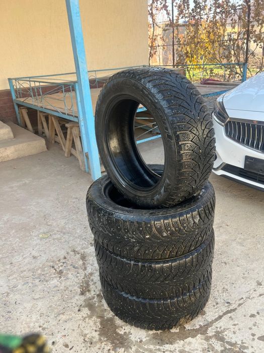 Шина R16 шиповый