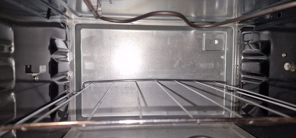 Cuptor electric Housetech,  cu 2 plite, folosit de cateva ori