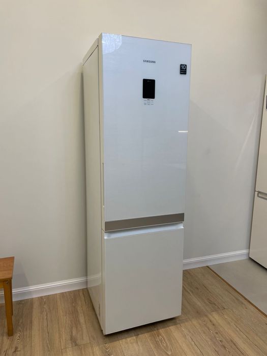 Холодильник, б/у, в отличном состояний